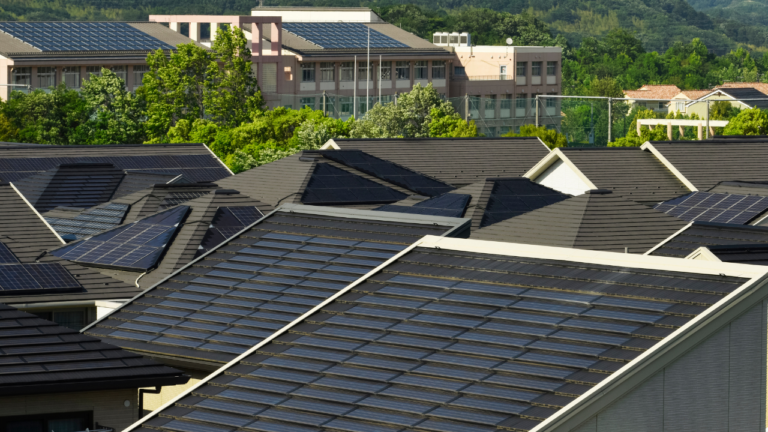 différents types de panneaux solaires