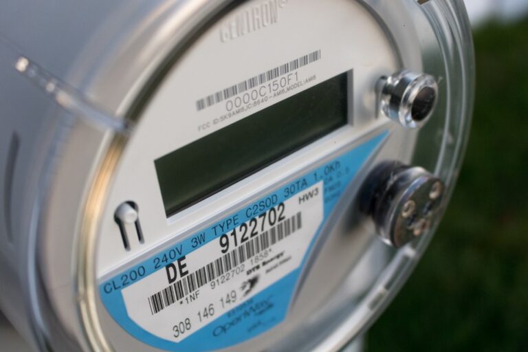 Comprendre compteur Linky. Compteur électrique intelligent.
