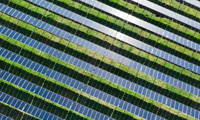 À Rosières, une ancienne décharge se transforme en centrale solaire collective