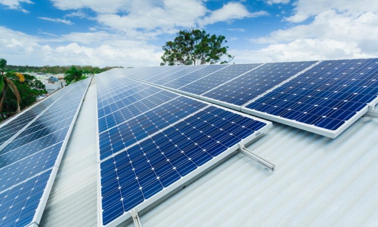 Royaume-Uni les panneaux photovoltaïques bientôt obligatoires sur toutes les nouvelles maisons